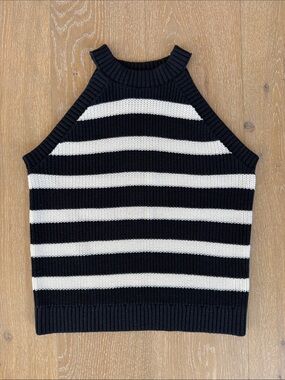 Old Navy Sleeveless Striped Shaker-Stitch Cropped Sweater Tank. NWT.